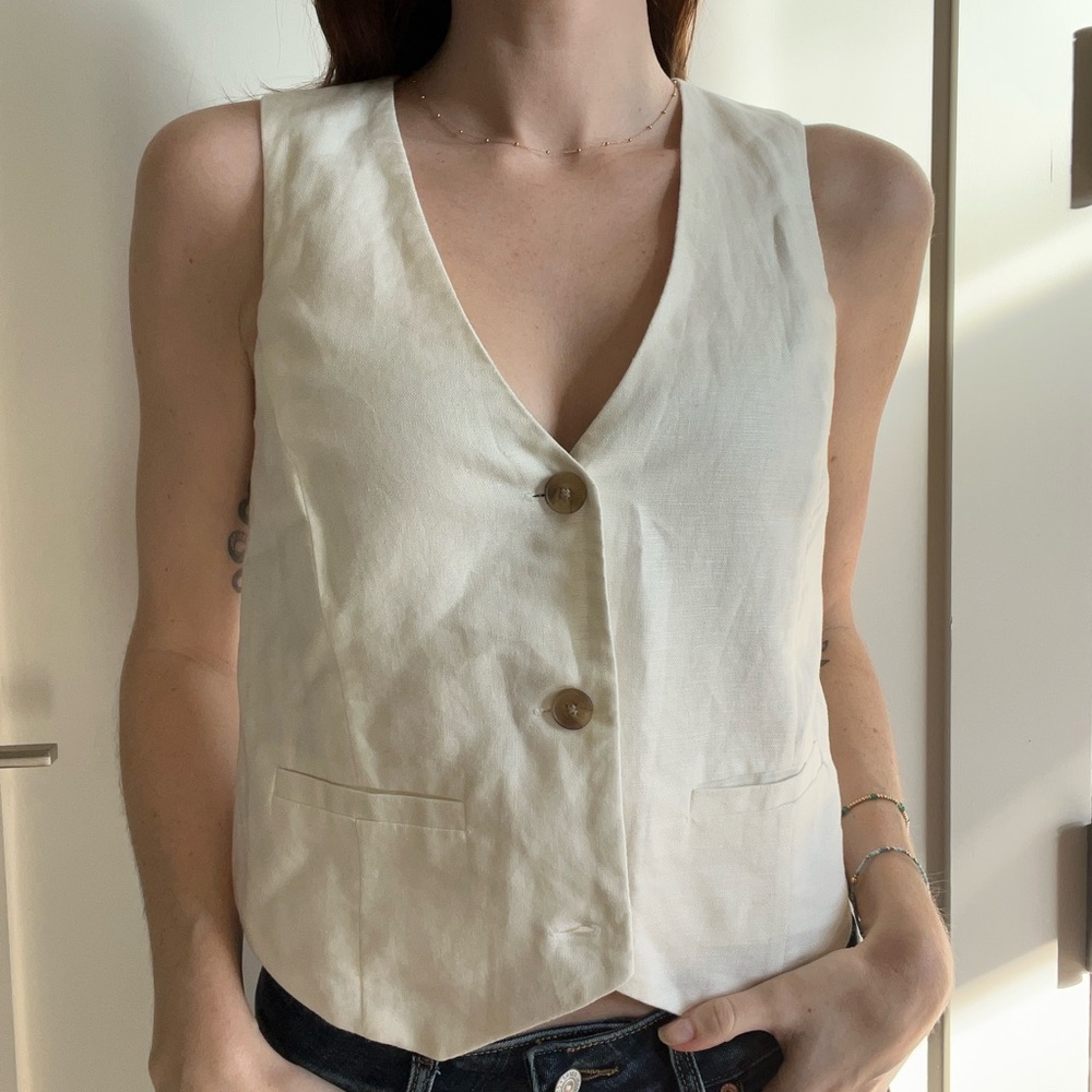 GAP White Linen Vest